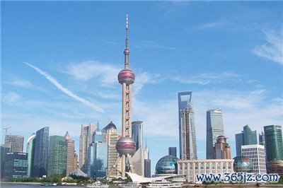 深圳洋妞服装秀：时尚潮流的一次盛宴